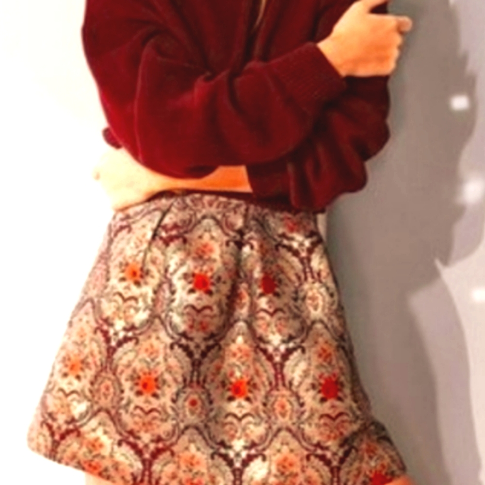 Urban Outfitters jaquared metallic skater skirt - Picture 3 of 3